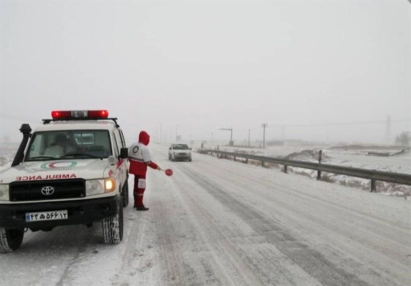 بازگشایی ۸۰ جاده روستایی برف‌گیر استان قزوین / ۴۰ جاده مسدود است