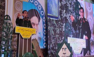 فرمانده نیروی دریایی سپاه پاسداران انقلاب اسلامی: امروز دیگر در مقابل هیچ کدخدایی دست به سینه نمی‌شویم