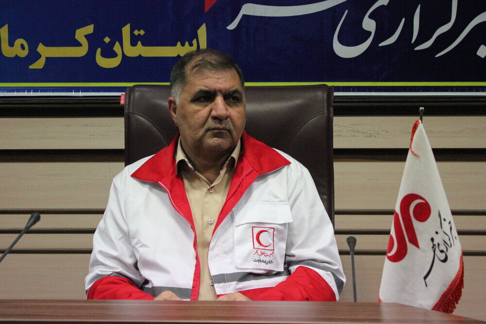 آماده باش نیروهای هلال احمر کرمانشاه درپی زلزله غرب این استان