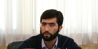بانک مرکزی باید راهبر قیمت‌ها در بازار ارز باشد