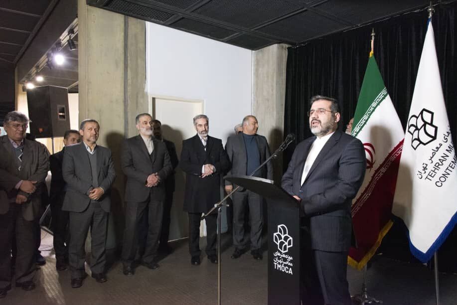 با حضور وزیر فرهنگ نمایشگاه تهران ۵۷ در موزه هنرهای معاصر تهران افتتاح شد