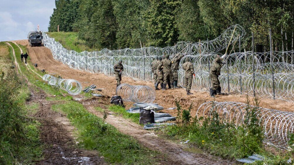بلاروس تصمیم لهستان برای بستن گذرگاه مرزی را "فاجعه‌بار" خواند