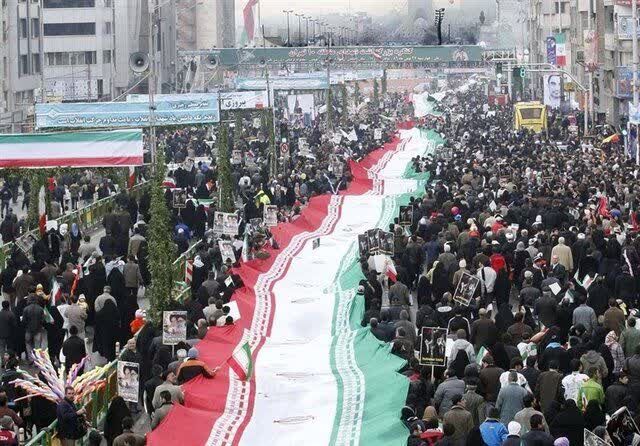 مردم در ۲۲ بهمن بار دیگر تمامی معادلات دشمنان را خنثی می‌کنند