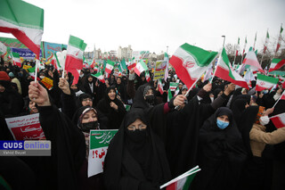 خدمت رسانی بیش از هزار نفر نیروی خدمات شهری مشهد در راهپیمایی ۲۲ بهمن