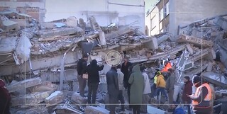 ترکیه ۱۲ نفر را در رابطه با فاجعه ریزش ساختمان‌ها بازداشت کرد