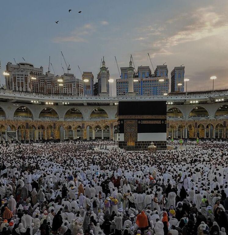 دردسر زائران خانه خدا پس از رایگان شدن ویزای عربستان/ ۱.۲ میلیون عمرهگزار به مسجدالحرام رفتند+فیلم