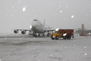 درپی بارش باران و برف پروازها تاخیر دارند/ وضعیت پروازتان را بررسی کنید