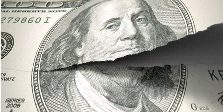 سقوط دلار در راه است/پیش بینی عجیب برای بیتکوین