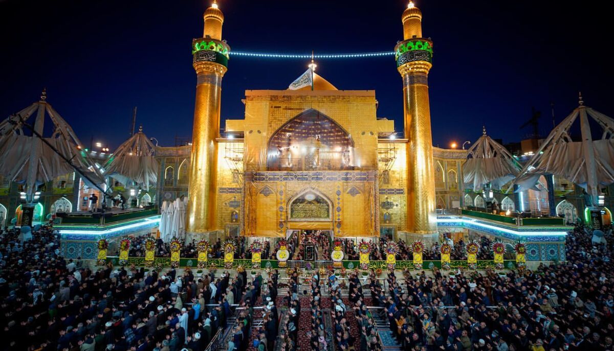 حضور پرشور زائران در حرم امام علی (ع) را ببینید