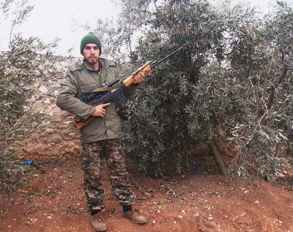 موتورسواری که مانع از اسیر شدن ایرانیها توسط داعش شد+ عکس