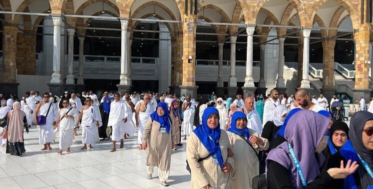 تجربه ناموفق سعودیها در جذب توریست زائر/ عربستان منطقه گردشگری مدرن با الهام از «کعبه» میسازد+فیلم