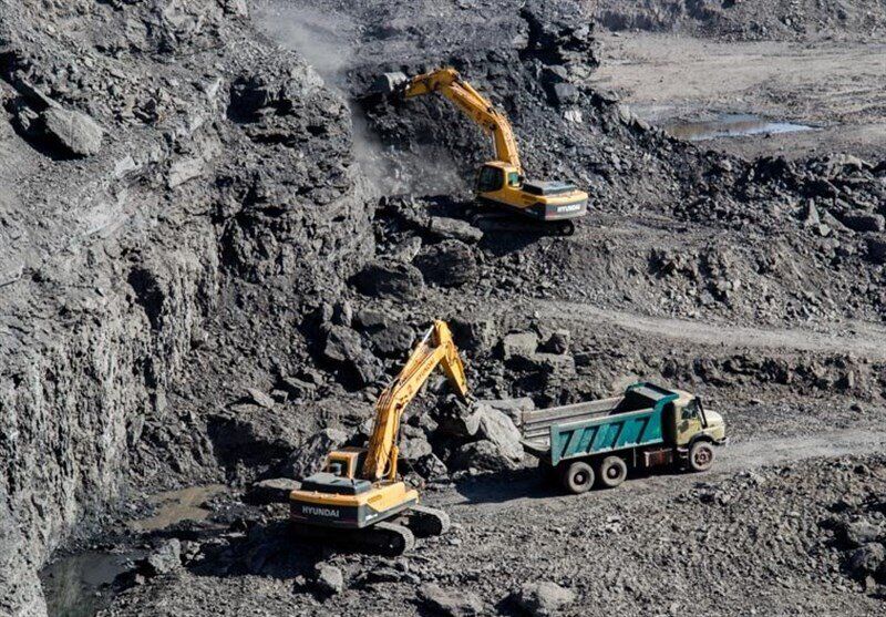 فیلم| ریزش وحشتناک یک معدن در چین و ناپدید شدن ۵۰ کارگر
