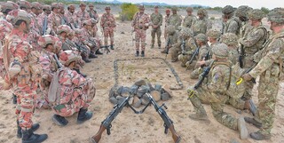 آغاز رزمایش مشترک ارتش انگلیس و عمان+عکس