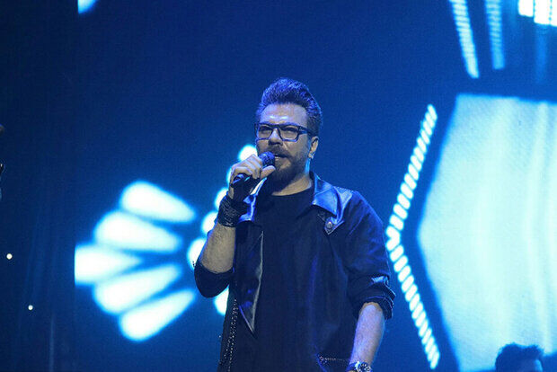 کورس «تکآهنگها» در سایه احیای کنسرتها/ چهرهها به میدان آمدند