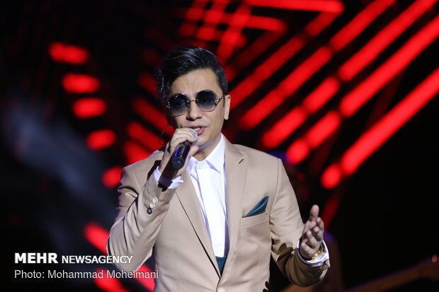 کورس «تکآهنگها» در سایه احیای کنسرتها/ چهرهها به میدان آمدند