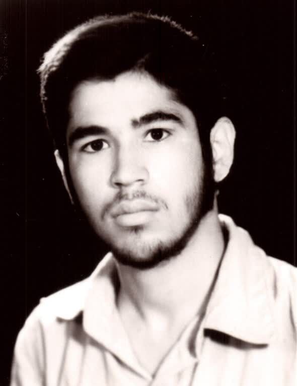 طلبهای که با کفش پر از شن به جبهه رفت