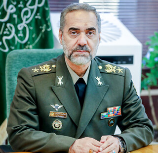 آشتیانی، وزیر دفاع: اقتدار ما باعث شده دشمن به کارهای بسیار سخیف دست بزند