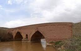 بخشی از پل تاریخی ساروق تکاب فروریخت