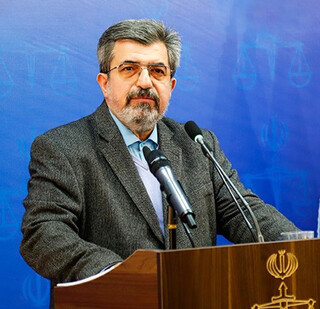 سخنگوی قوه قضائیه تشریح کرد؛ توضیحی درباره عفو شدگان/ احضار عامل برخورد خشن با یک زن/ پرونده سه روزنامه در دادسرا