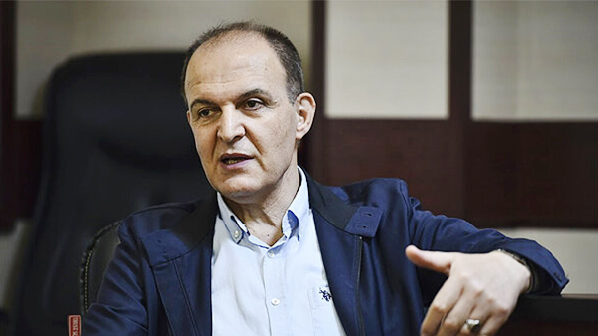 ساداتیان، تهیه‌کننده سینما: زمانی از سود اکران فیلم، سالن سینما می‌ساختند