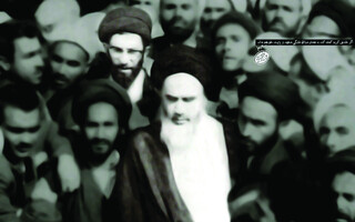 امتداد امام(ره)/ مروری بر تبیین نظرات و آرای امام خمینی (ره) از منظر رهبر معظم انقلاب 