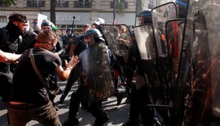 مجروح شدن ۱۱ پلیس و دستگیری ۱۴۲ تن در تظاهرات پاریس