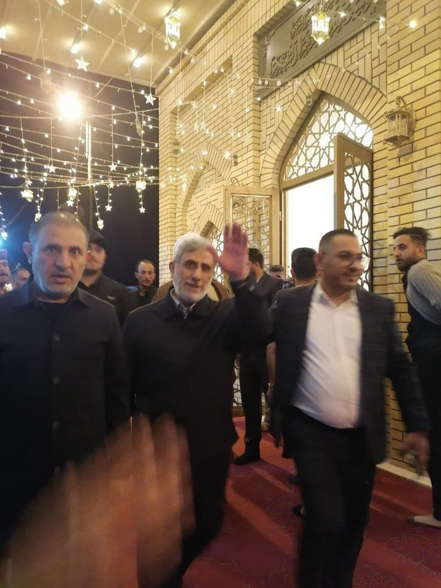 حضور سردار قاآنی بر مزار شهید ابومهدی المهندس +تصاویر