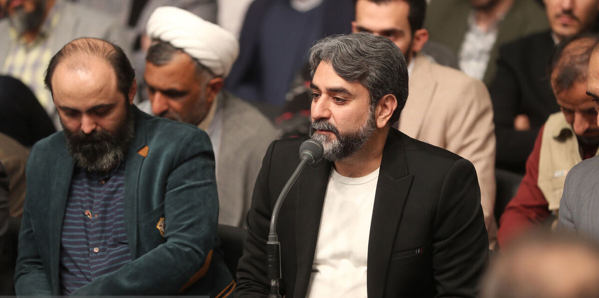 یادداشت محمدجواد شرافت از دیدار رهبر با شاعران / دیداری بهنگام و حضوری مشتاق