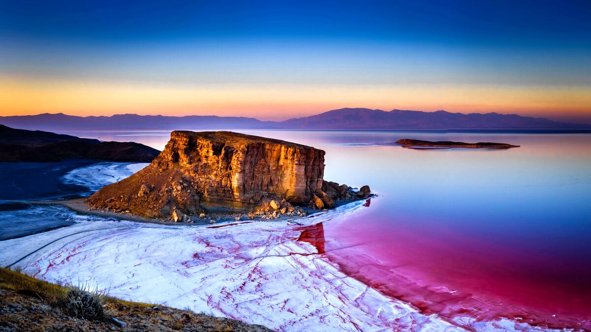 نیکزاد: نجات «دریاچه ارومیه» موضوعی ملی است