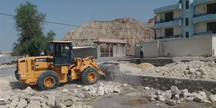 رفع تصرف ۶۰ هزار متر مربع از اراضی دولتی سراوان