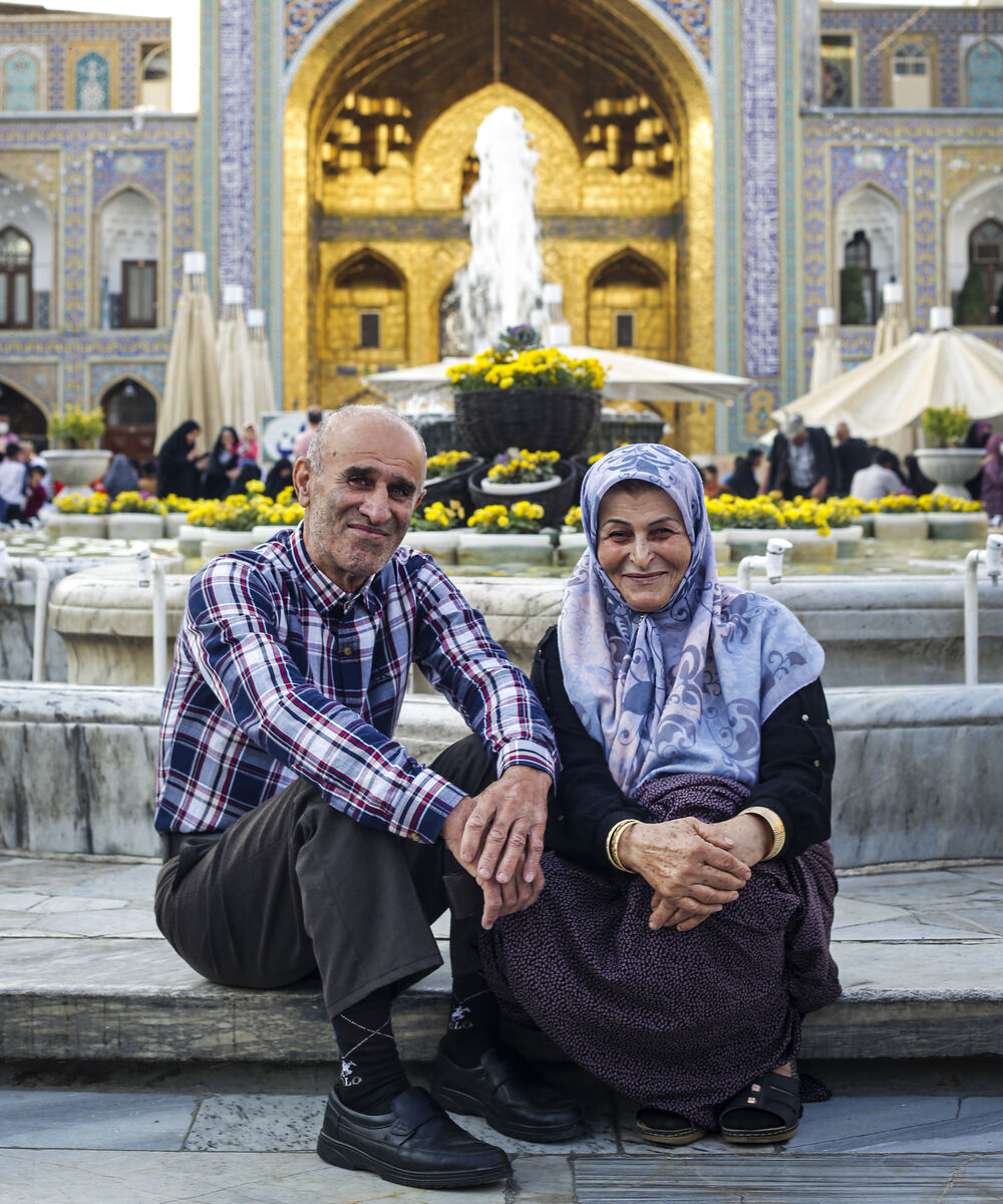 زیارت برنج کارها/ پای قصه زندگی زن و شوهر اهل لیچا که از 41 سال پیش با پول شالیکاری  به مشهد آمده‌اند
