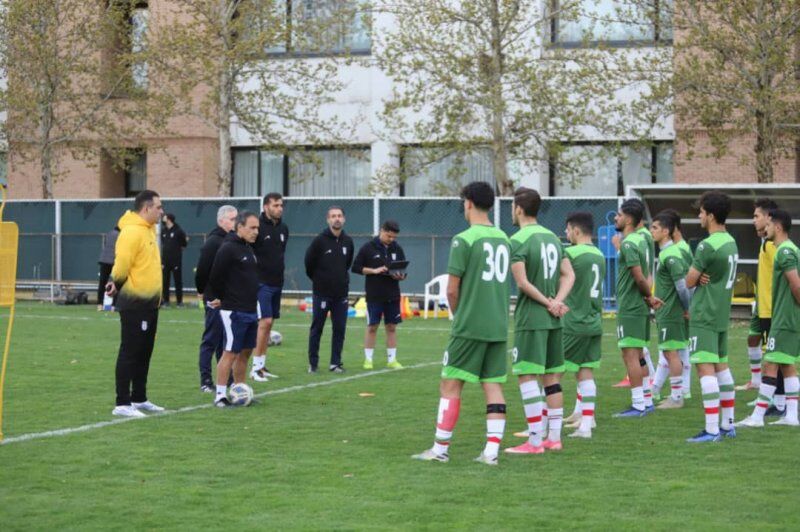 قوانین فیفا علیه فوتبال ایران/ کاپیتان تیم ملی جوانان تابعیت قطری می‌گیرد؟