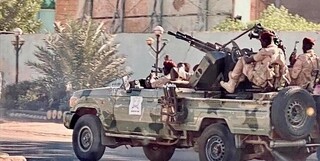 آخرین تحولات سودان؛ ورود تانک‌ها به خیابان‌های پایتخت/کشته شدن ۳ غیرنظامی/ تعلیق پروازها