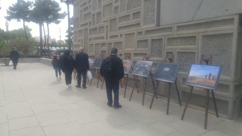 نمایشگاه عکس بناها و محوطه‌های تاریخی استان در باغ موزه نادری برپا شد 
