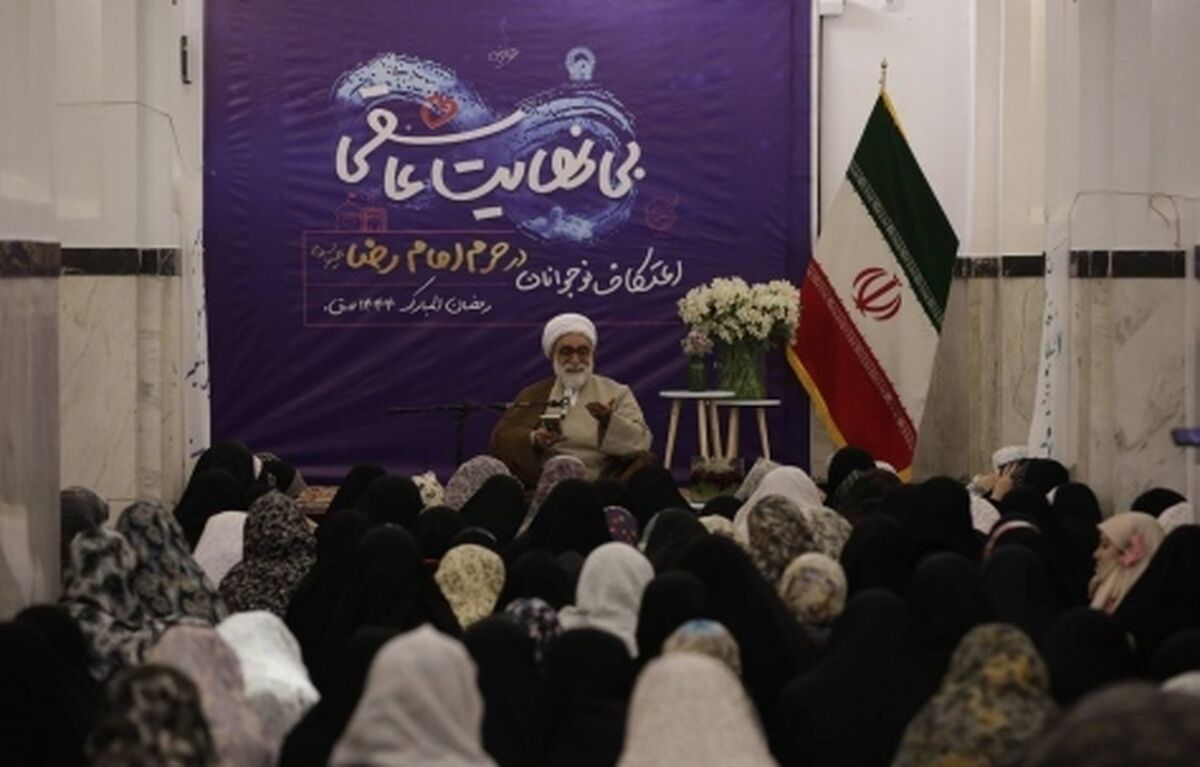 اشتیاق جوانان برای شرکت در مراسم اعتکاف از برکات انقلاب اسلامی است