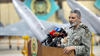 سرلشکر موسوی: دستاوردهای پهپادی ارتش حاصل حمایت‌های رهبر معظم انقلاب است