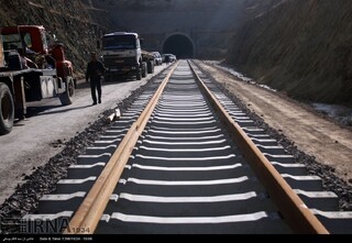 آغاز عملیات اجرایی ۷۰۰ کیلومتر خط‌آهن در ۸ استان