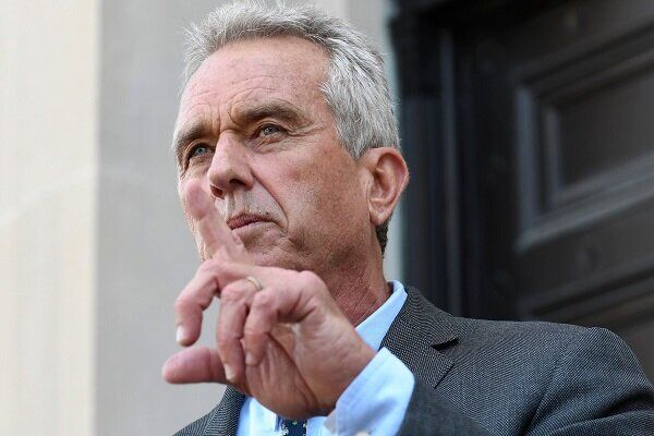 «رابرت اف کندی» نامزد ریاست جمهوری آمریکا عکس از قدس آنلاین (۲ اردیبهشت ۱۴۰۲)