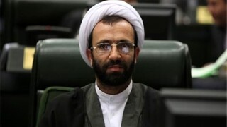 خودروهای وارداتی در ایران ۱۰ برابر قیمت به فروش می رسند