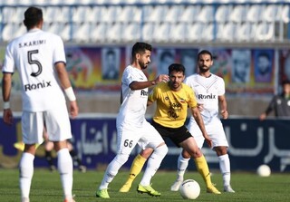  یک پرسپولیسی سپاهان را از صدر پائین کشید