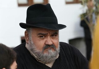 انتقاد اکبر عبدی از تبلیغات «فسیل» /آیا این فیلم متر سینمای کمدی ایران است؟