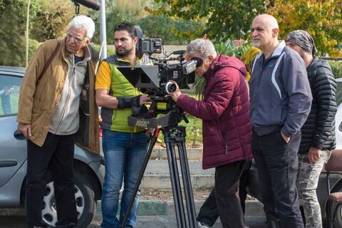 توضیحات علی قائم‌مقامی درباره آخرین وضعیت پروانه نمایش فیلم «پرونده باز است»/ چرا شرایطی فراهم کردم کیومرث پوراحمد فیلم بسازد؟!