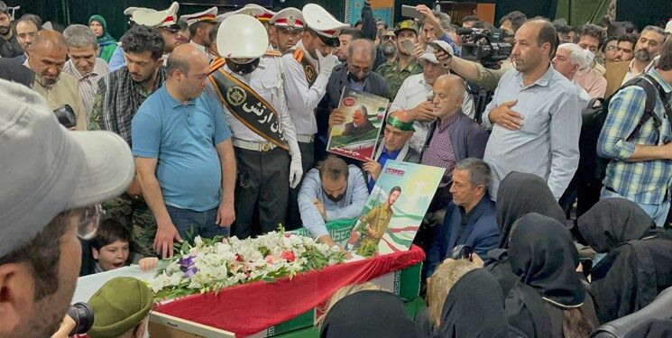 وداع با پیکر شهید جانی بت اوشانا/ نماینده آشوریان: مدیون اشک مادران شهدا هستیم