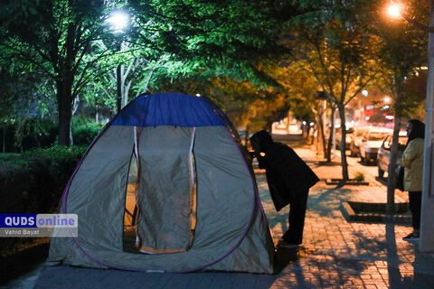 گزارش تصویری Iحضور مردم مشهد در خیابان پس از وقوع زلزله