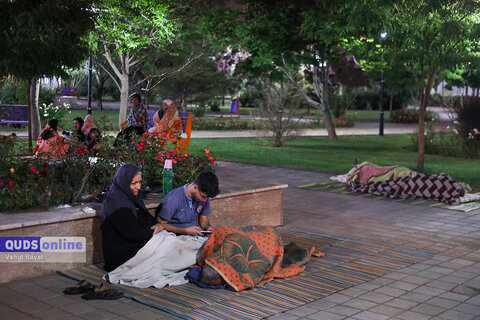 گزارش تصویری Iحضور مردم مشهد در خیابان پس از وقوع زلزله