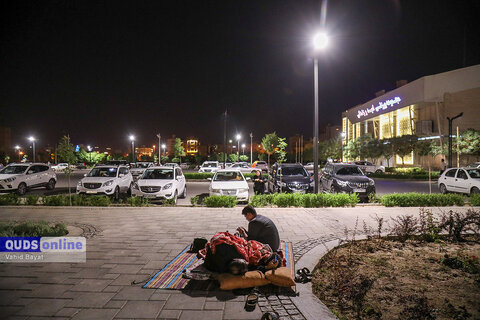 گزارش تصویری Iحضور مردم مشهد در خیابان پس از وقوع زلزله