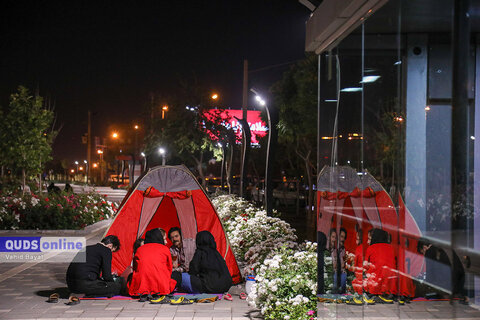 گزارش تصویری Iحضور مردم مشهد در خیابان پس از وقوع زلزله