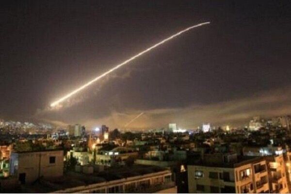 جنگنده‌های اسرائیلی اهداف غیرنظامی را در حمص بمباران کردند