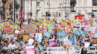 موج جدید اعتصاب مشاغل عمومی انگلیس در آستانه تاج‌گذاری چارلز سوم