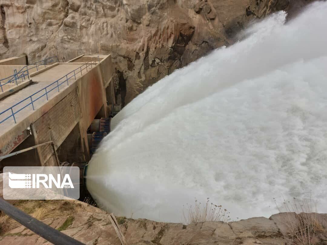۸۰ میلیون مترمکعب آب از سد شهید کاظمی رهاسازی شد